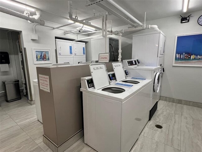 Building Photo - 1610 N Ocean Blvd