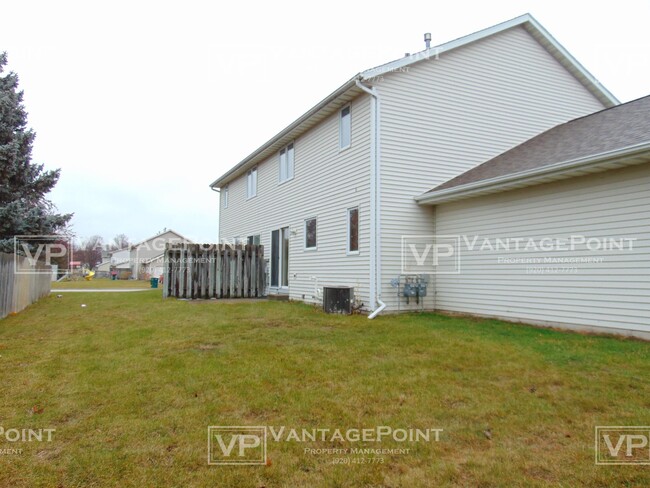 Building Photo - 1025 Melody Dr