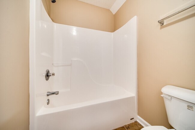 Building Photo - 107 Havenwood Ct