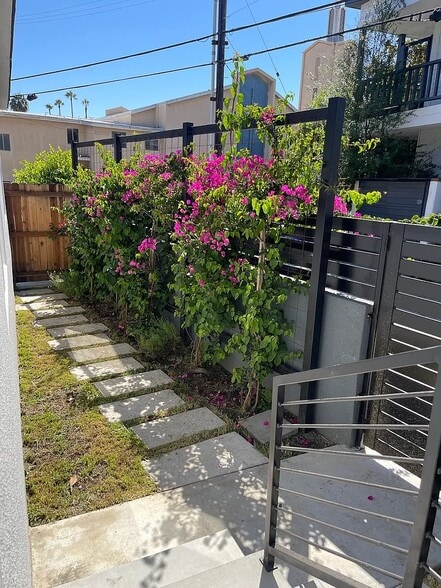 Building Photo - 4216 Sawtelle Blvd