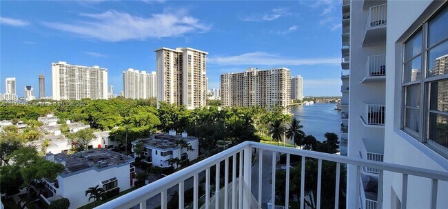 Building Photo - 2851 NE 183rd St