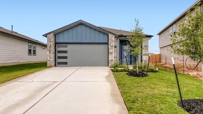 Building Photo - 120 Scarborough Wy
