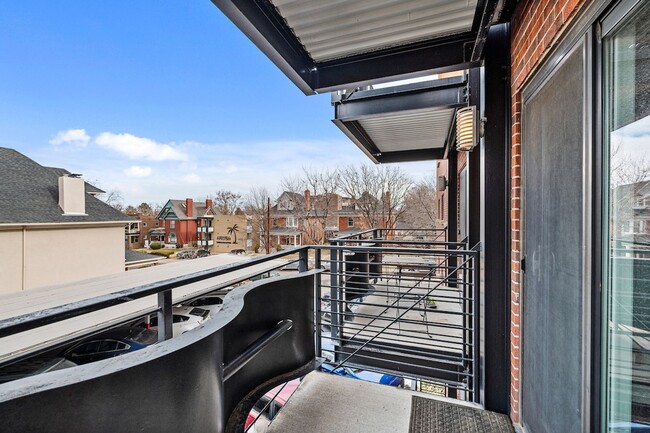 Building Photo - Downtown 1 Bedroom 1 Bath! Coming Soon!