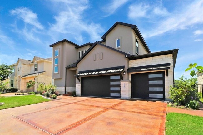 Building Photo - 702 Tomichi Trl