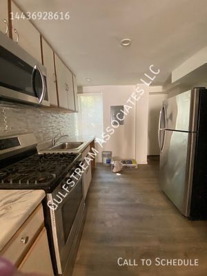 Building Photo - 122 S Carlton St