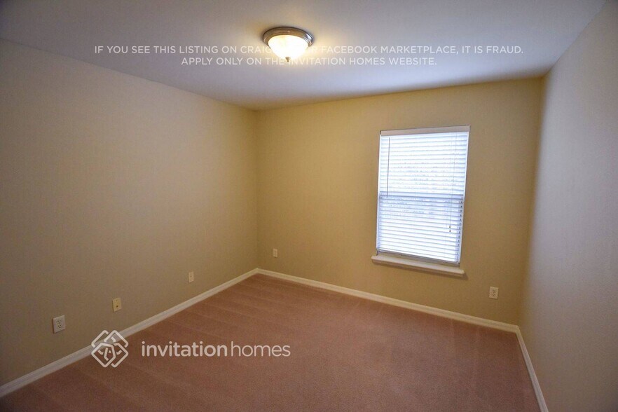 Building Photo - 137 Dover Bluff Dr