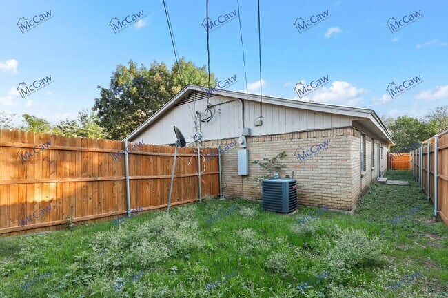 Building Photo - 5002 Geddes Ave