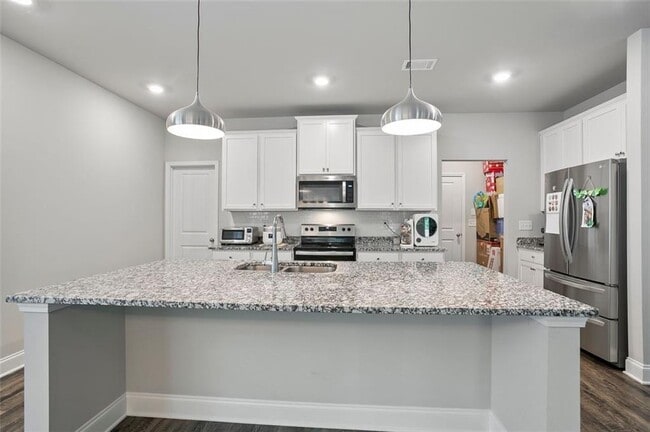 Building Photo - 3541 Salvia Dr