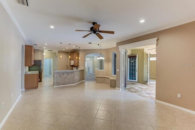 Building Photo - 6214 Warbler Ln