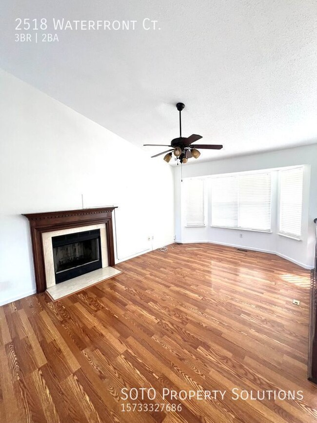 Building Photo - Lovely  3 bedroom, 2 bathroom home located...