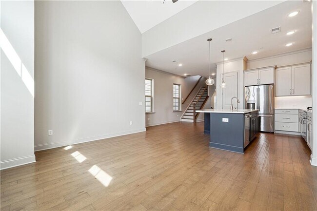 Building Photo - 1105 Kirkland Circle