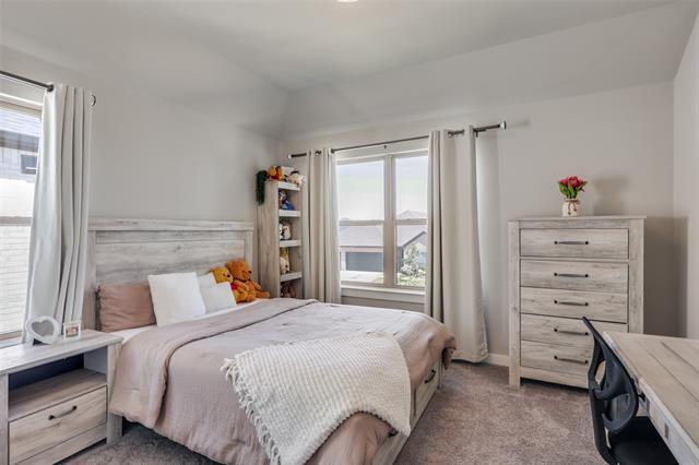 Building Photo - 352 Community Dr