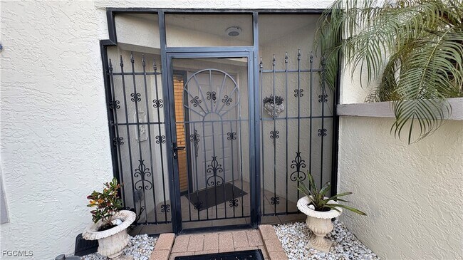 Building Photo - 9615 Halyards Ct