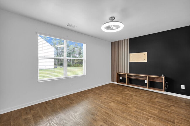 Building Photo - 233 Caribbean Village Dr
