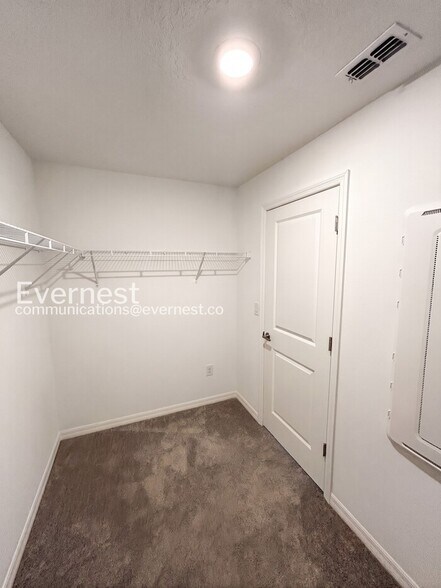 Building Photo - 7064 Ripple Pond Loop
