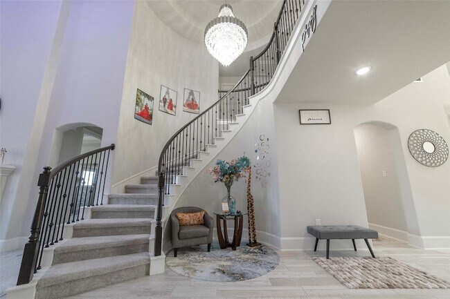 Building Photo - 17821 Limestone Spring Ln