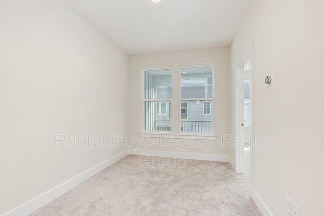 Building Photo - 24 Seaport Ln