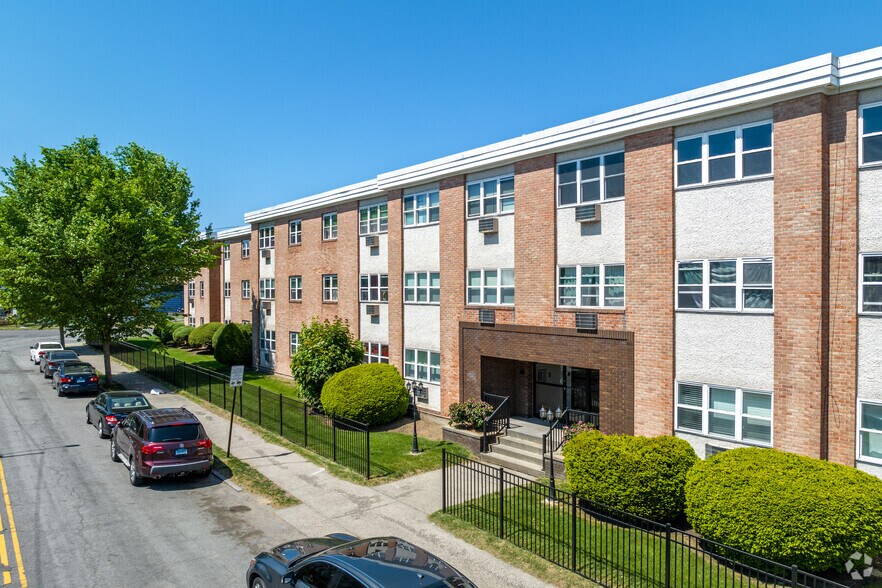 Blackrock Homes Apartments 45 Monroe St Bridgeport CT 06605