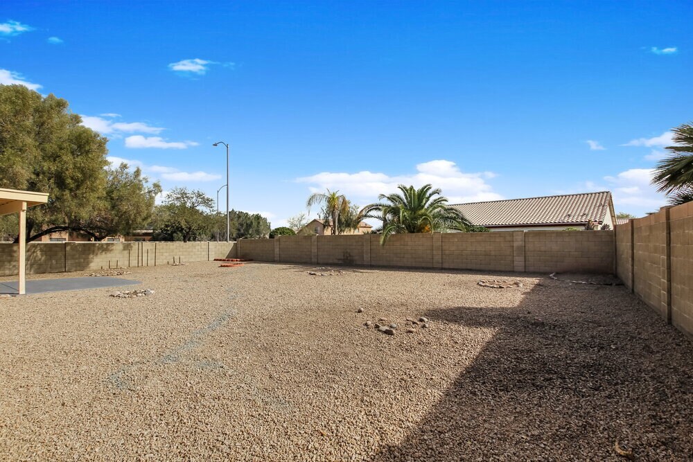 Building Photo - 8711 W Marconi Ave