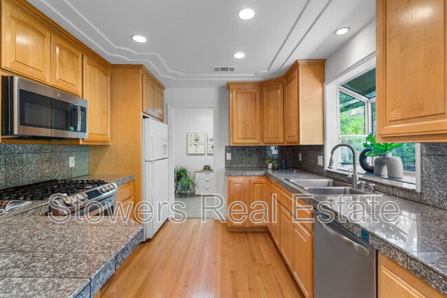 Building Photo - 1413 Goleta Ct