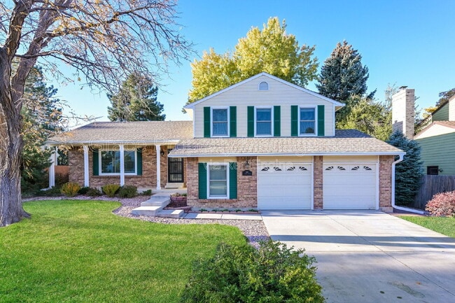 Building Photo - 580 E Kettle Ave