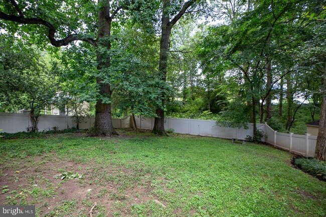 Building Photo - 6717 44th Ave