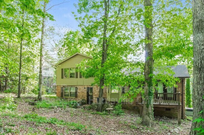 Building Photo - 11313 Mountain Crest Dr SE