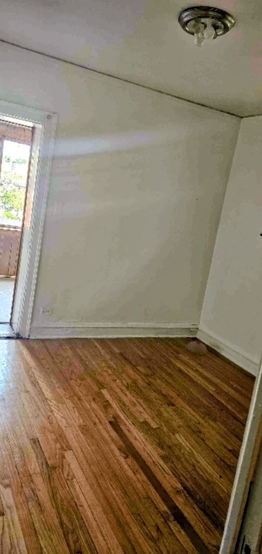 Building Photo - 8119 S Vernon Ave