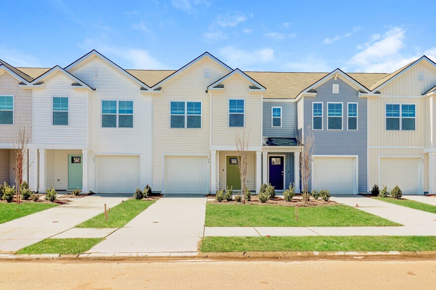 Building Photo - 73 Striker Rd