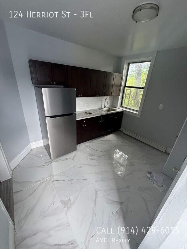 Building Photo - 124 Herriot St