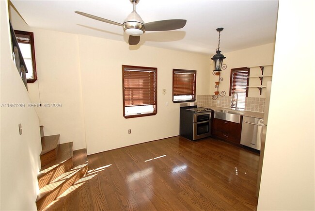 Building Photo - 1525 Pennsylvania Ave