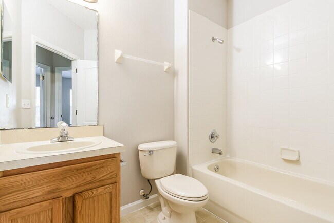 Building Photo - 3048 Merlot Way