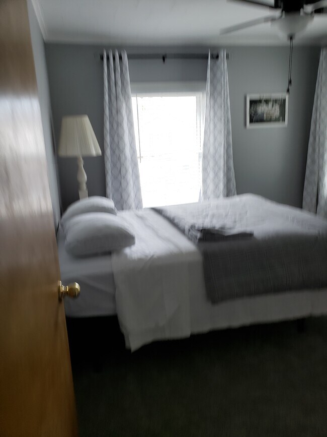 FRONT BEDROOM - 86 Virginia Ter