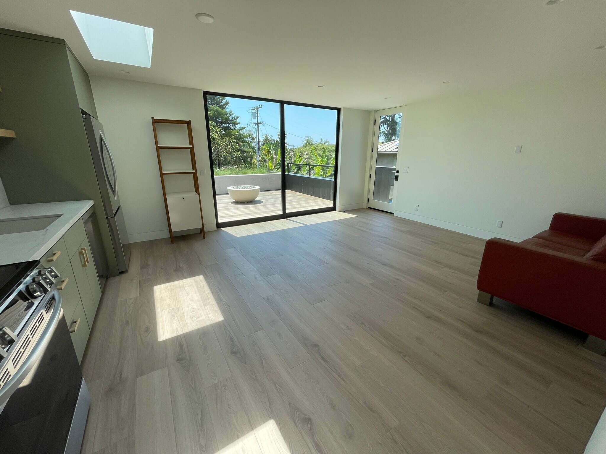 Living room - 1825 Wilstone Ave