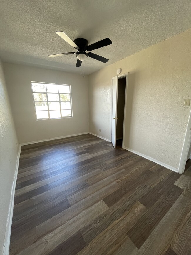 Building Photo - 8155 La Paloma Cir