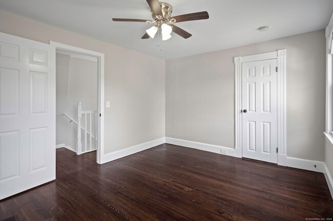 Building Photo - 884 Highland Ave