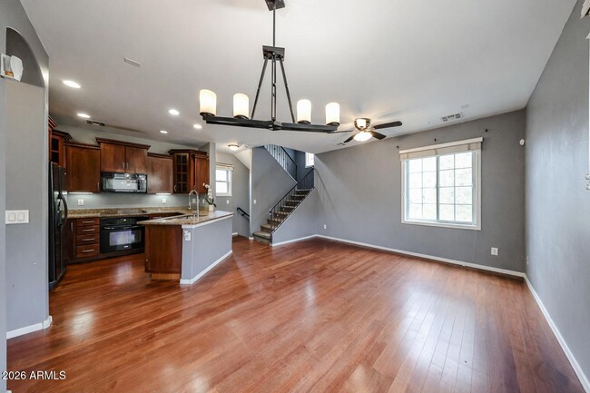 Building Photo - 5744 S 21st Pl