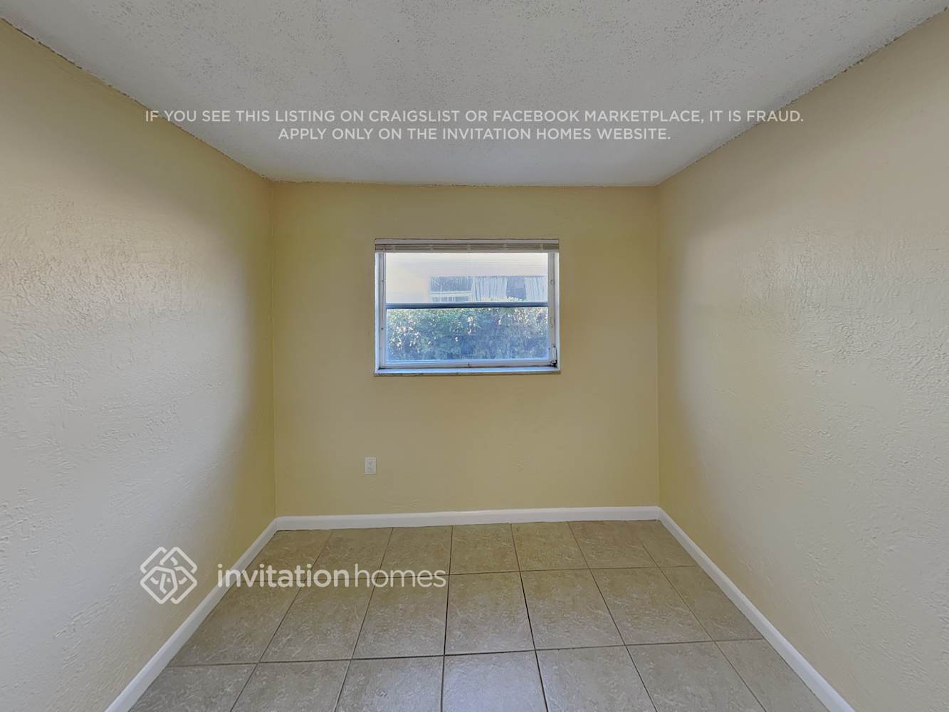 Building Photo - 11421 NW 30th St