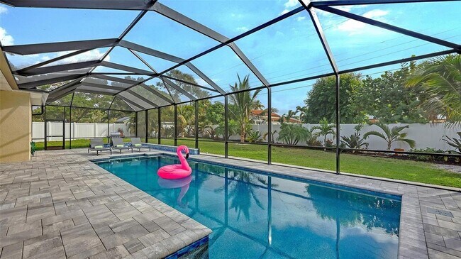 Building Photo - 1111 Mallorca Dr