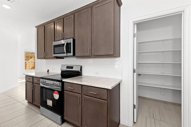 Building Photo - 1128 Ridge Runner Dr