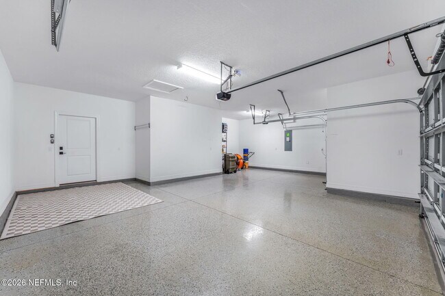 Building Photo - 12452 Royal Red Wy