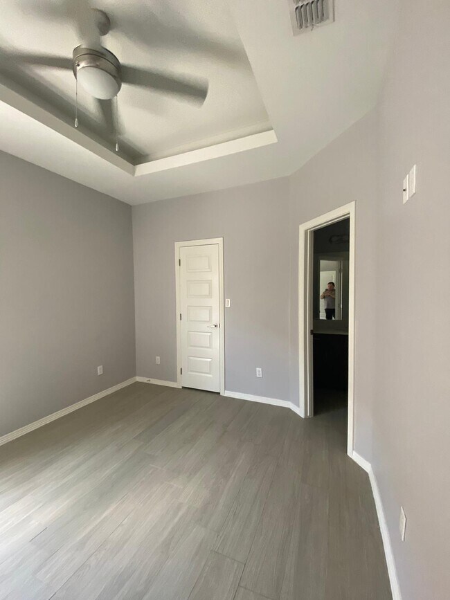 Building Photo - 1809 Jackson St