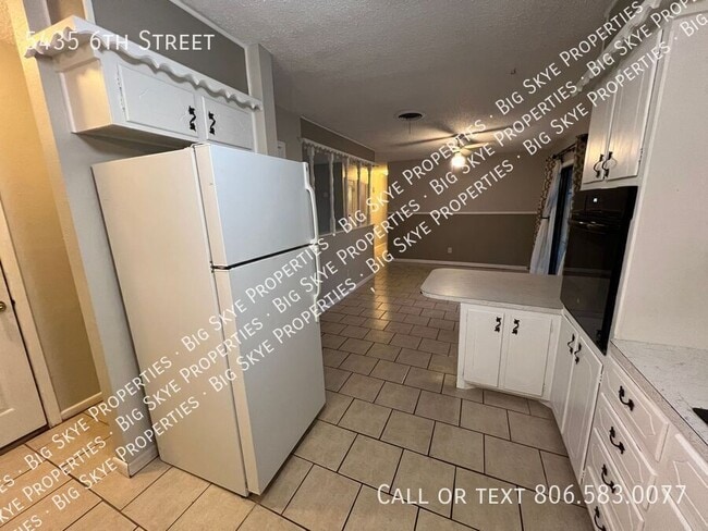 Building Photo - 5435 6th St