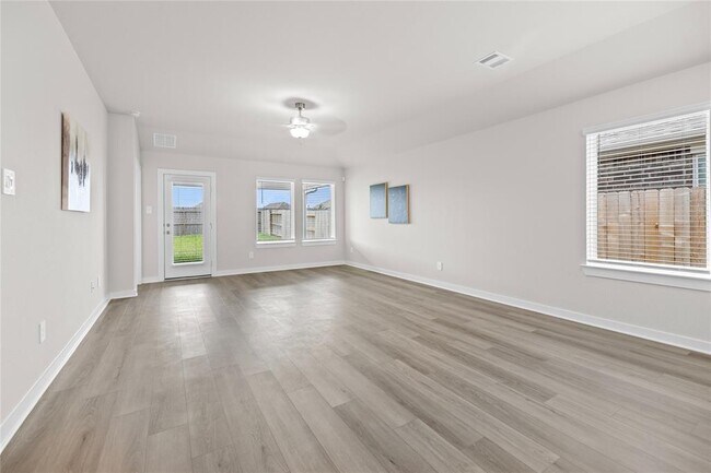 Building Photo - 6306 Brazos Trl Dr