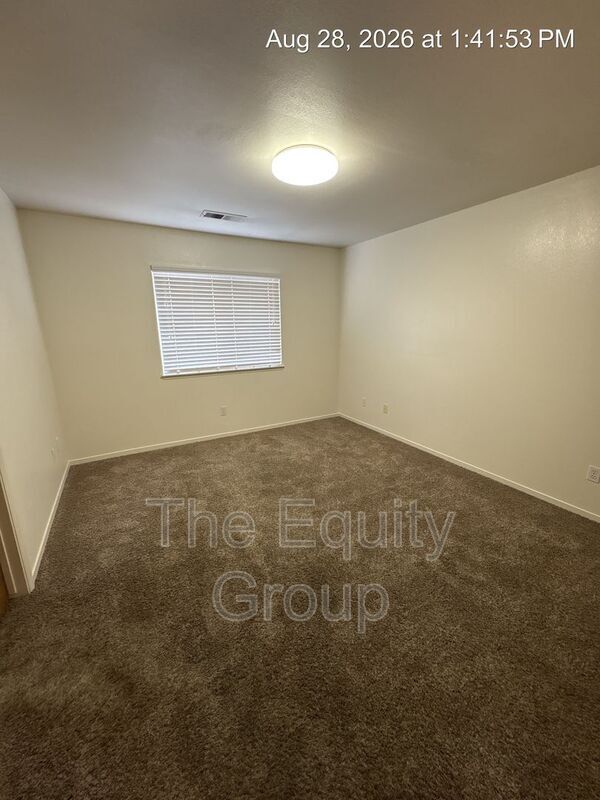 Building Photo - 2633 S Maselli St