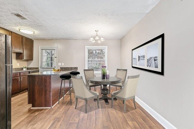 Building Photo - Kasteel At Stone Mountain