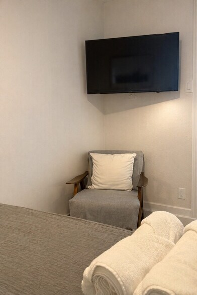 Building Photo - 5416 NW 190th St