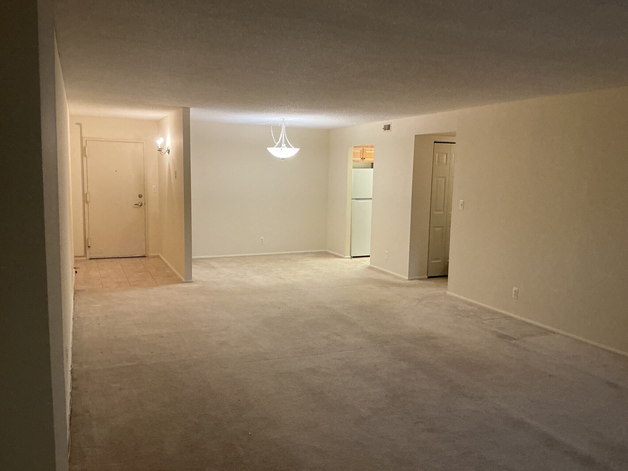 Building Photo - 7621 Provincial Dr