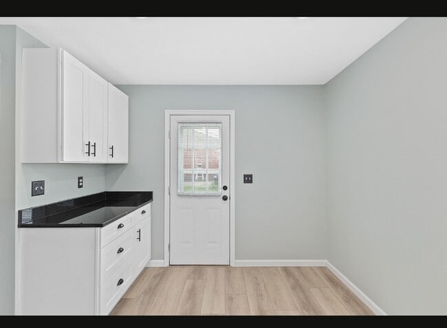 Building Photo - 3782 Feather Ln