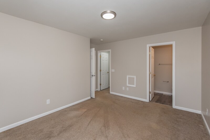 Building Photo - 145 Derek Dr